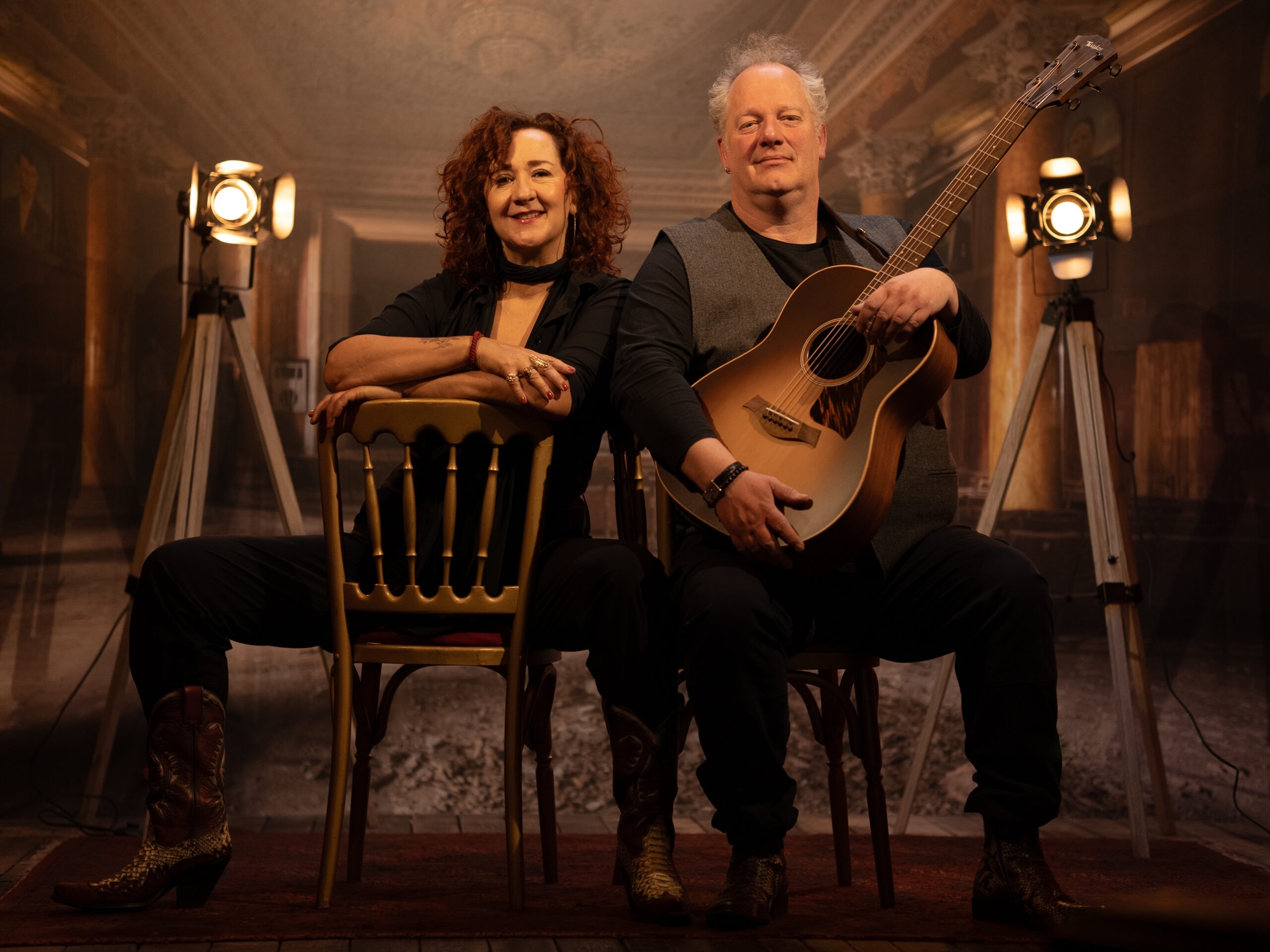 Arthur Bont en Bettina Kraaieveld in warm podiumlicht